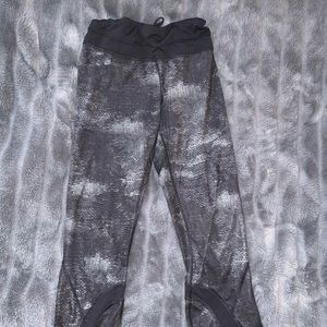 Lululemon cropped leggings